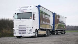 Gasdriven lastbil för skogslogistik